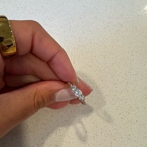 Pandora Clear Three Stone Ring 52